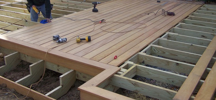 Wood Deck Builders in Commerce, CA